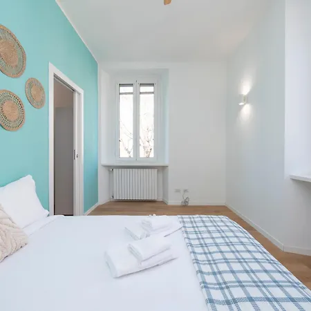 Xenia Apartments - Bright studio near Piazzale Susa-2